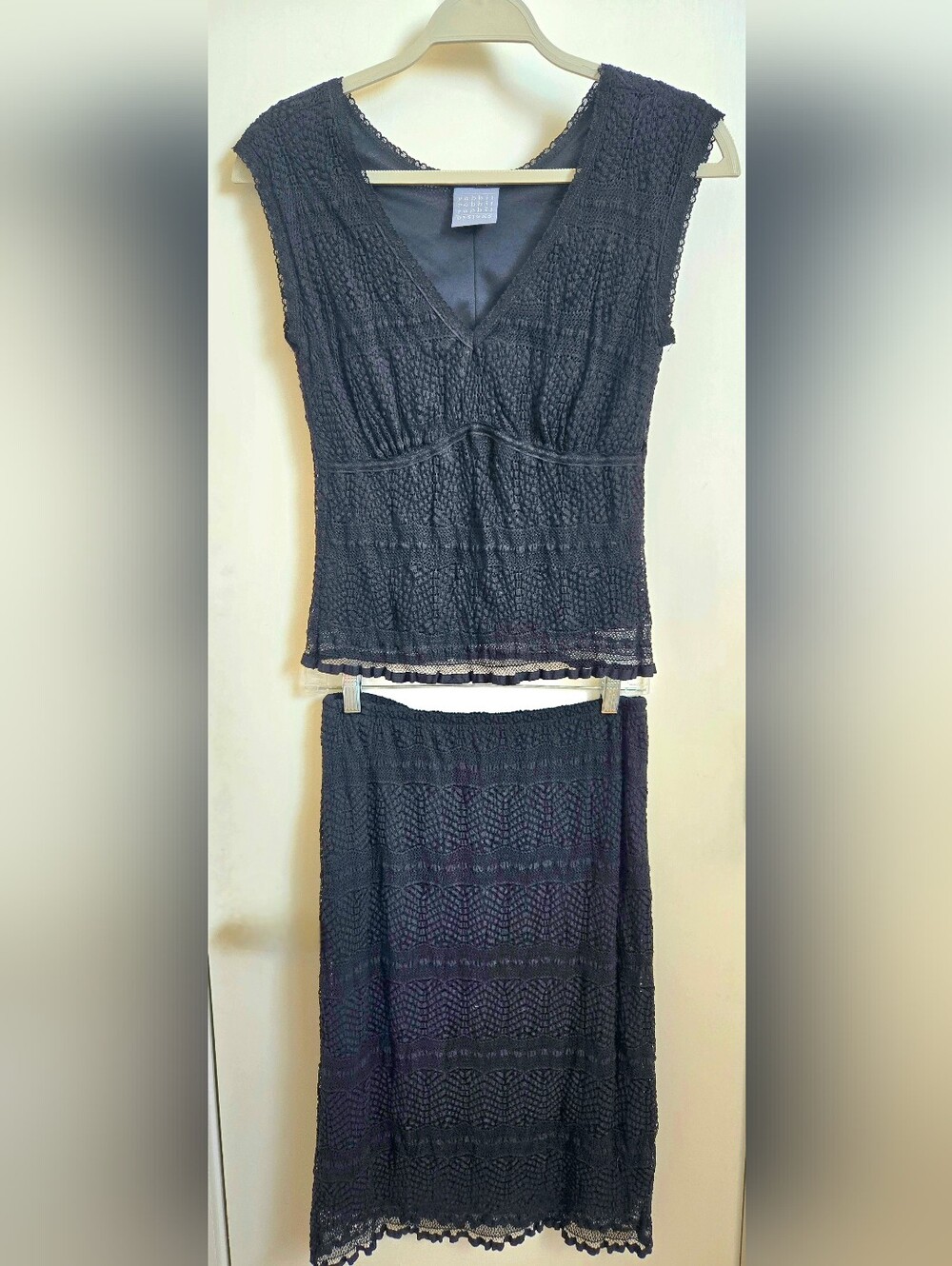 Black Lace Two-Piece Skirt Set - Elegant Black Ensemble